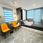 Bui Vien Central Stay, D1