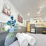 Bui Vien Central Stay, D1
